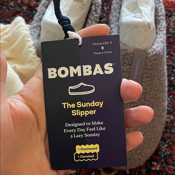 Bombas Purple Slippers - Picture 2 of 3